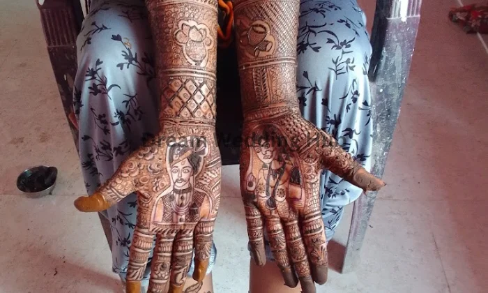 Naresh Mehandi Arts